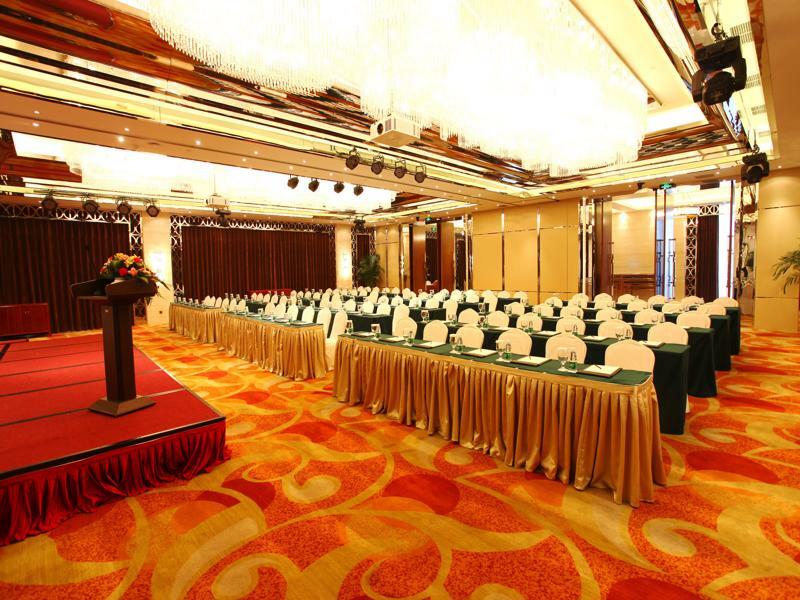 Celebrity Upper Class Hotel Chengdu Exterior photo